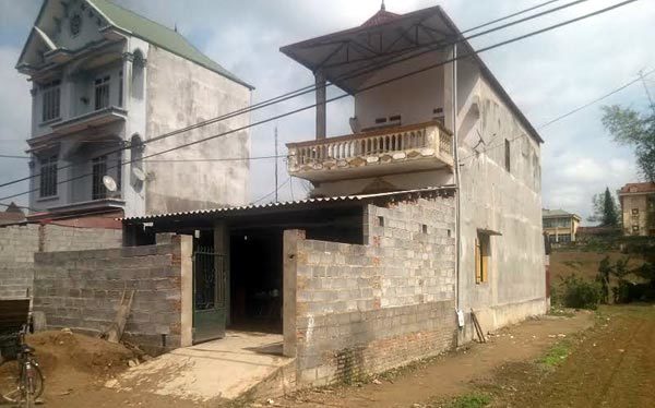 Bàng hoàng vụ bé 10 tuổi bị 2 người TQ cắt cổ