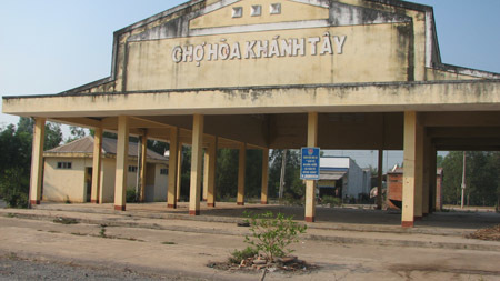 Xây chợ hàng trăm triệu cho… bò ở