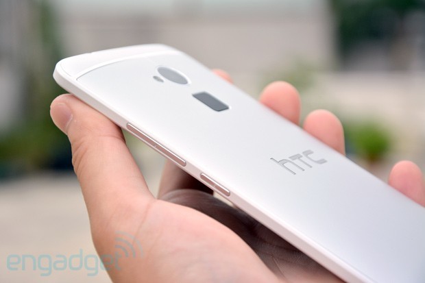 Tâm điểm CNTT: Smartphone giảm giá “sốc”