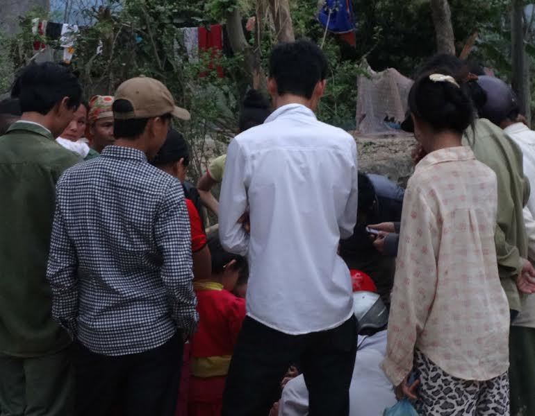 Đổ xô đi xem lợn đẻ ra… “voi”