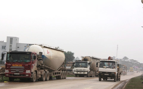 Đủ chiêu 'né' Thanh tra giao thông của xe quá tải