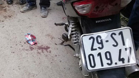 Nghi án CSGT chọc gậy vào mặt dân