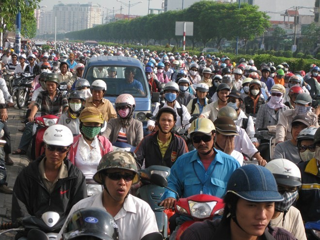 Xe máy Sài Gòn đóng phí 150 ngàn/năm