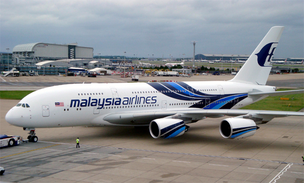 Máy bay mất tích, Malaysia Airlines thành thảm họa?