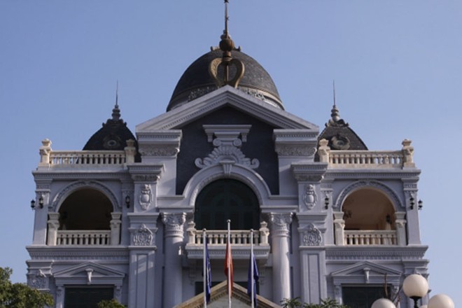 Đại gia đầu tiên xây lâu đài châu Âu ở Hà Nội