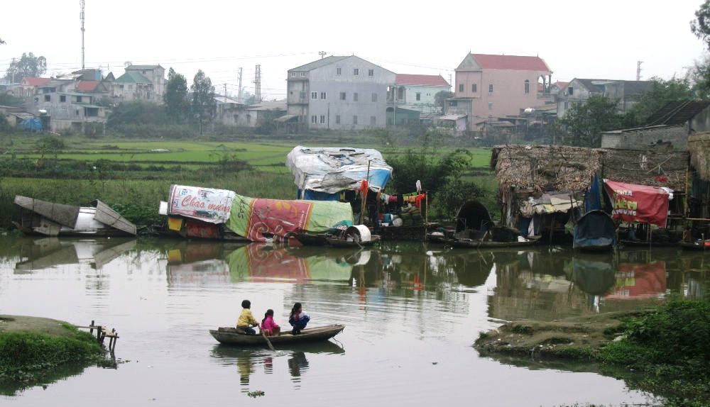 Sống dặt dẹo trên 'dòng sông chết' ở xứ Nghệ