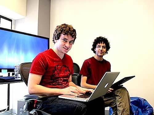 Google thưởng 150.000 USD cho chuyên gia bẻ khóa iOS