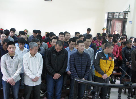 86 bị cáo vụ đánh bạc 'khủng' nhất miền Bắc lĩnh án