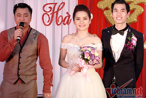 Tự Long quậy tưng bừng ở đám cưới