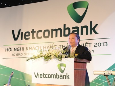 Cả loạt chủ tịch ngân hàng đến tuổi hưu