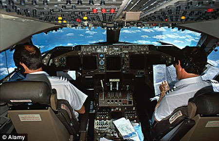 Cuộc điện thoại bí ẩn từ MH370 trước khi cất cánh