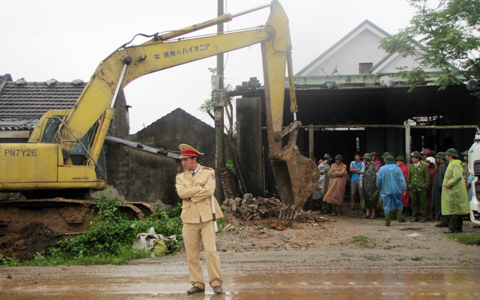 ‘Bắt’ giáo viên nghỉ việc vì GPMB, Chủ tịch nhận sơ suất