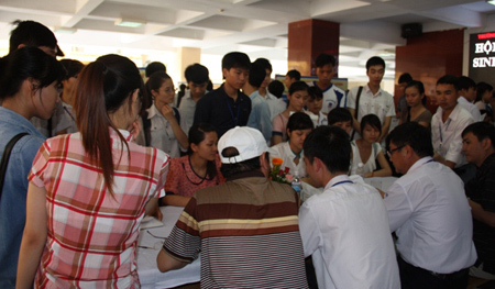 Ai không để cử nhân thất nghiệp?