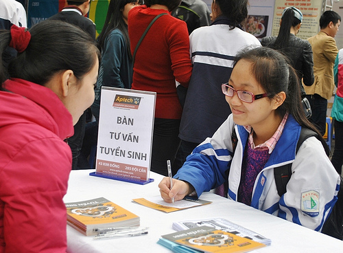 Tranh cãi thất nghiệp là do hướng nghiệp nhầm