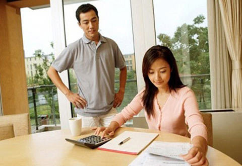 Chia tay vì vợ quá ham tiền