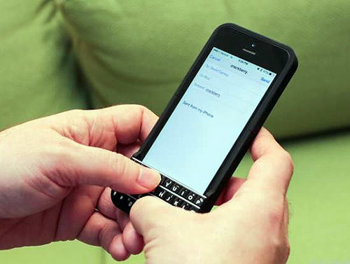 Phụ kiện biến iPhone thành BlackBerry bị cấm bán