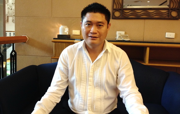 Bầu Thụy và cú sa lầy chưa có đường ra