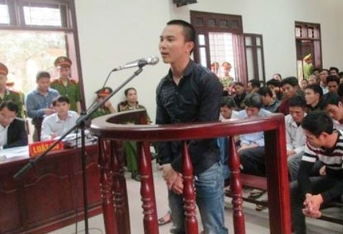 Vụ hỗn chiến kinh hoàng trên sông: Bị cáo khai bị ‘ép cung’