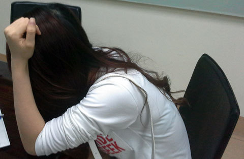 Mua bé gái 13 tuổi để… tổ chức bán dâm