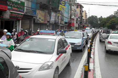 Taxi Hà Nội sẽ mang phù hiệu riêng