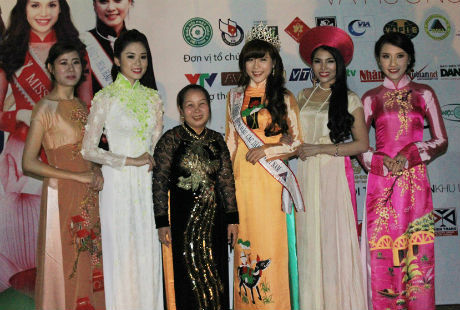 Nữ sinh báo chí thành Sứ giả nhân ái