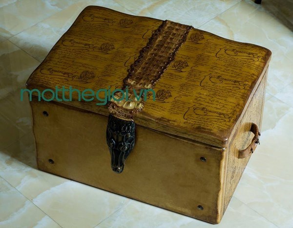 Gia tài đồ cổ giấu kín của bố chồng Hà Tăng