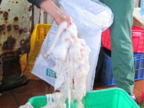 Kinh hoàng lò tẩy trắng trâu bò thối