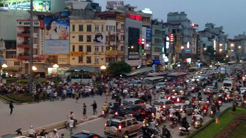 Hà Nội: Cảnh sát nổ súng trấn áp kẻ ‘ngáo đá’