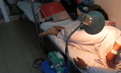 Giận vợ, tự cắt ‘của quý’ ném xuống kênh