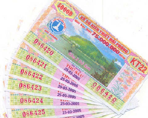 Bi hài cả làng số đỏ sợ… trúng độc đắc