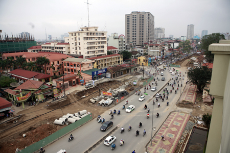 “Không thể nói đường Trường Chinh cong mềm mại”
