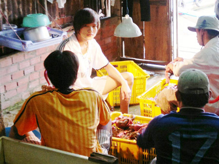Thương lái Trung Quốc lại 'lách luật' mua cua