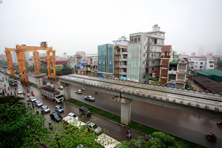 Những nhịp dầm đầu tiên đường sắt Cát Linh - Hà Đông