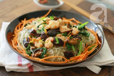 Món ngon cuối tuần: Miến xào tôm