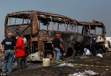 Tai nạn khủng khiếp ở Mexico, hơn 36 người bị thiêu sống