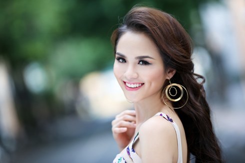 “Bà già mất gà” hay chuyện hôn nhân của một hoa hậu