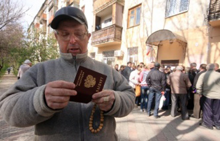 Hàng vạn người Nga tự nguyện cho Mỹ trừng phạt