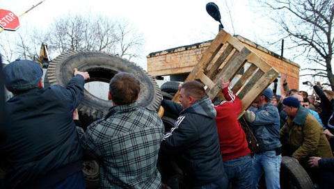 Người biểu tình Ukraina tiến sâu vào Kramatorsk