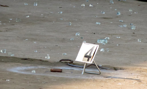 Trung sĩ bắt cóc con tin bỏ súng khi gặp cha mẹ