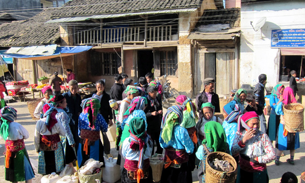 Ăn bám đạo tour: Du lịch Việt tự giết nhau