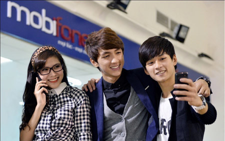 Tạm ứng ‘cứu nguy’ cho thuê bao trả trước