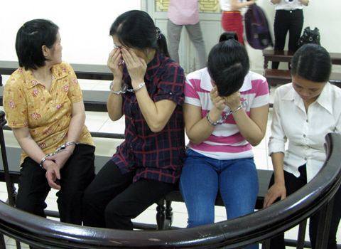 Hơn 60 tuổi cũng bị lừa bán sang TQ làm gái