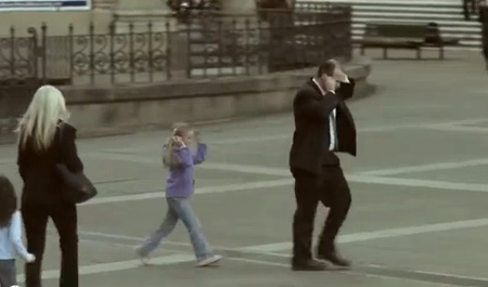 Clip 1 phút khiến người lớn thay đổi