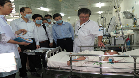 Bệnh sởi bớt “nóng”, cách làm ở TPHCM cần nhân rộng