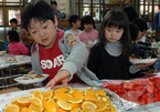 Ngạc nhiên với bữa ăn trưa trong trường học Nhật Bản