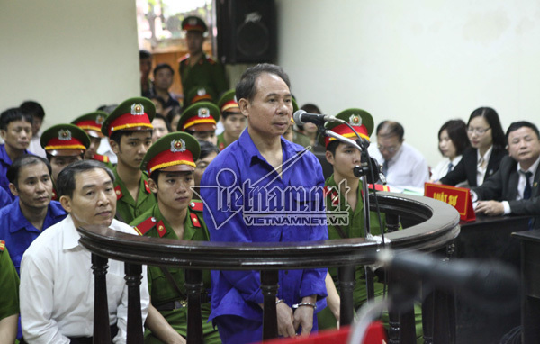 Vợ cựu TGĐ Vinalines bị mắng vì 'khắc phục hậu quả'