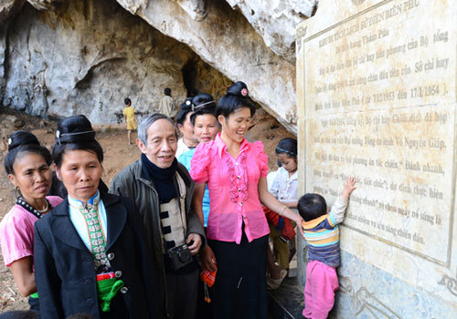 'Các anh ở binh chủng gì mà súng to thế?'