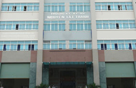 Đại học Nguyễn Tất Thành có lừa sinh viên du học?