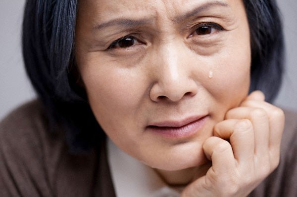 Mẹ chồng ham dâu giàu, khinh dâu nghèo