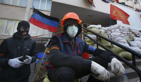 Ukraina tuyên bố giành lại tòa thị chính Mariupol